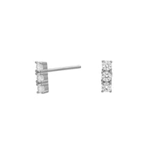 Load image into Gallery viewer, Rhodium Silver earring 3 Stones 7.5mm Mini
